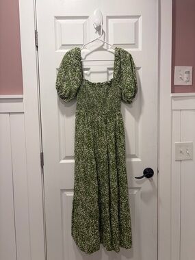 Abercrombie & Fitch Green & Ivory Puff-Sleeve Smocked Maxi Dress